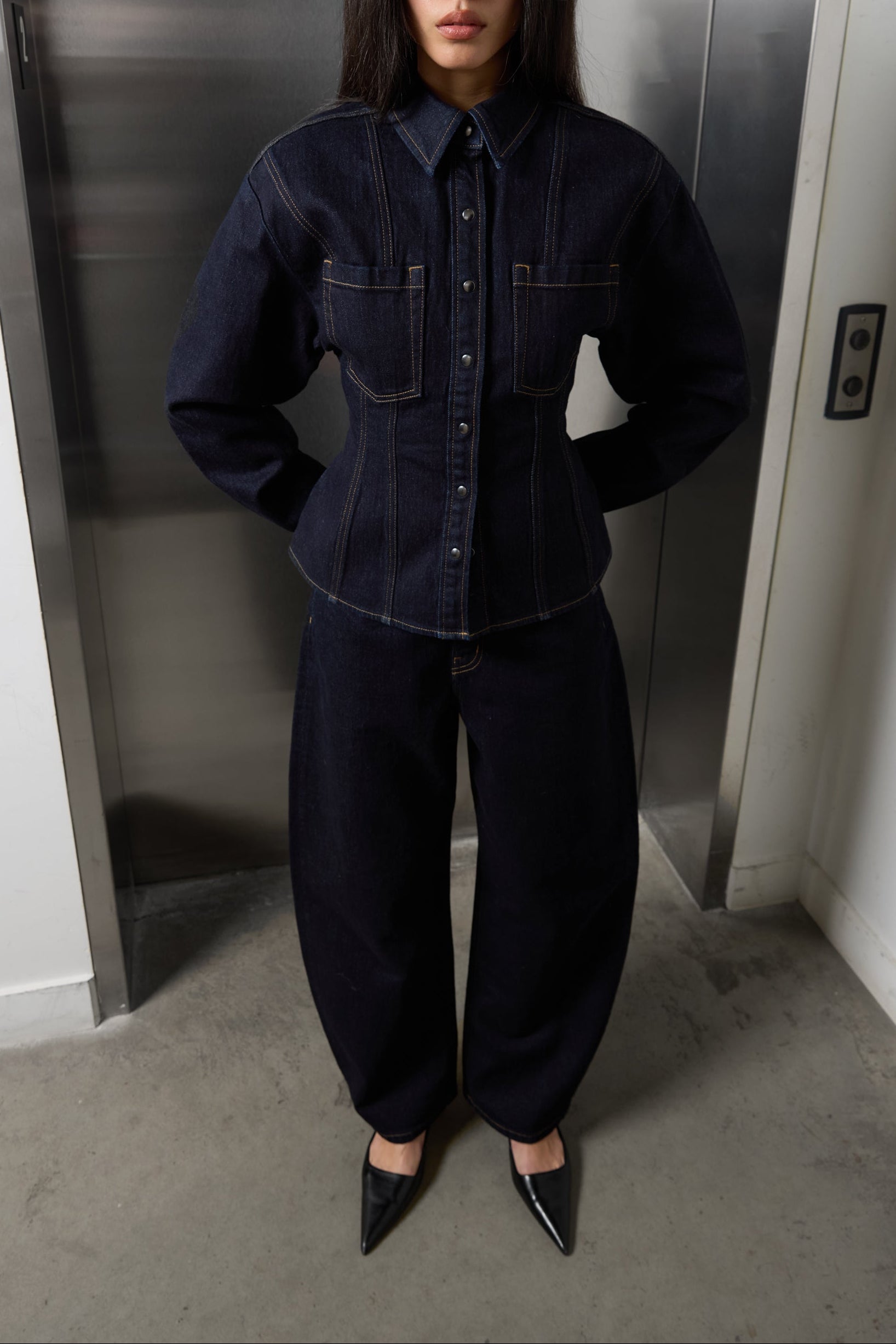 トップス STAND SHT DENIM OND WASH Cinched Waist Denim Shirt | OAK + FORT – OAK + FORT USA