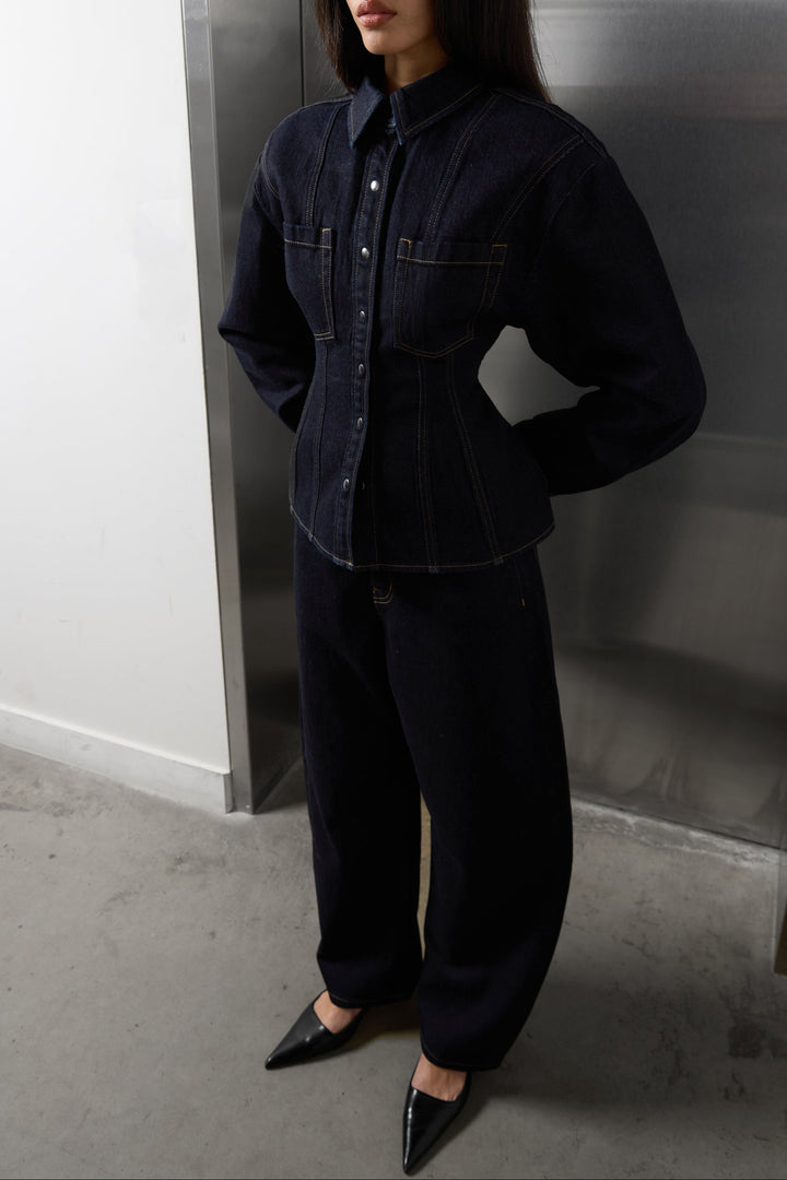 CINCHED WAIST DENIM SHIRT