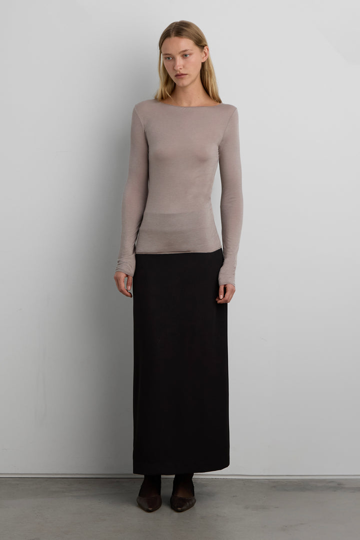 SHEER LIGHTWEIGHT BOAT NECK TOP in MOON ROCK — alternate angle