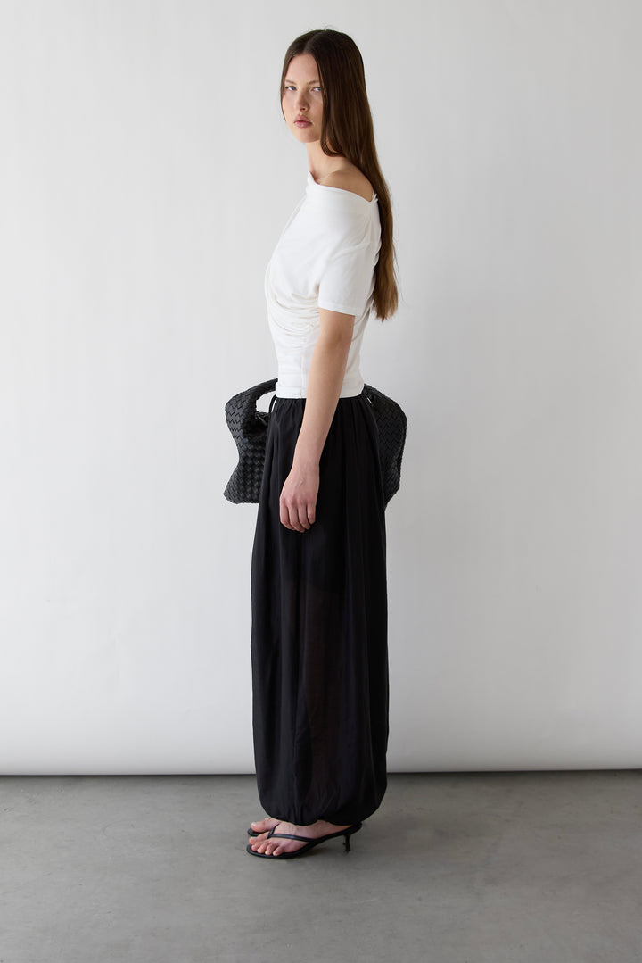 BOAT NECK TOP WITH SHIRRED SIDE DETAIL in White — alternate angle