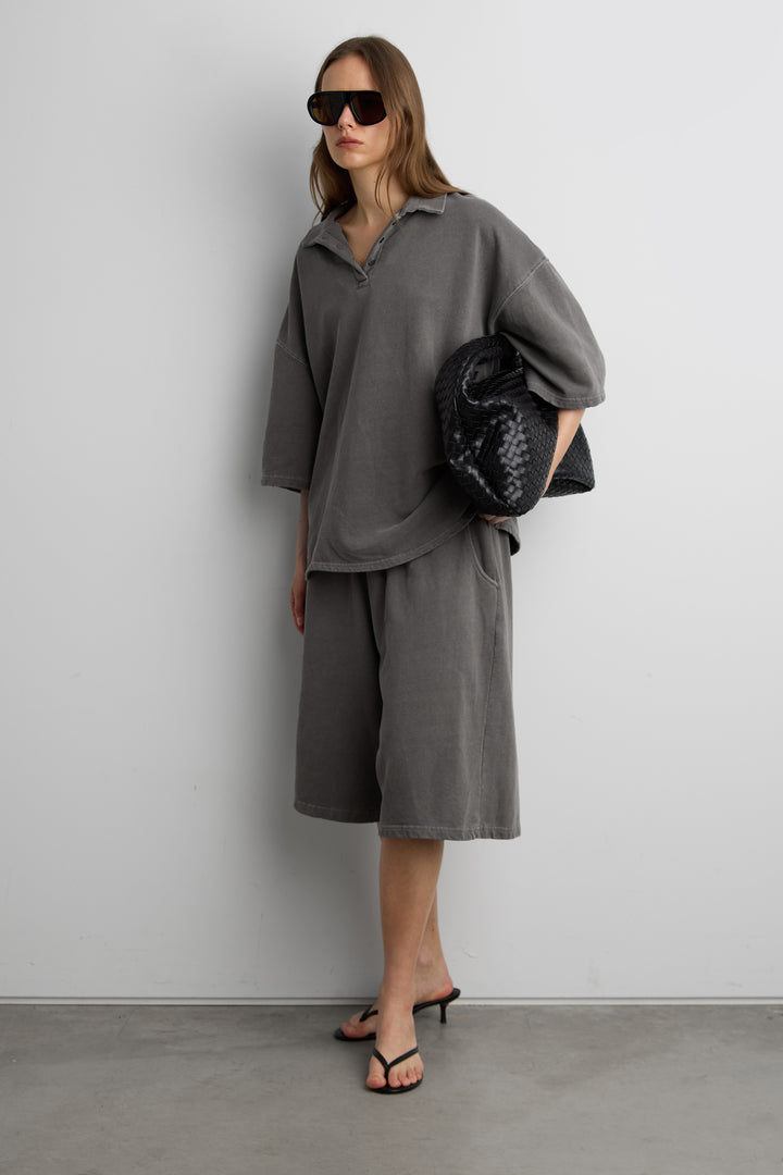 VINTAGE WASH OVERSIZED TEE in Charcoal — alternate angle