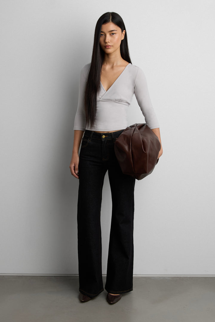 QUARTER SLEEVE V-NECK TOP in Gray — alternate angle