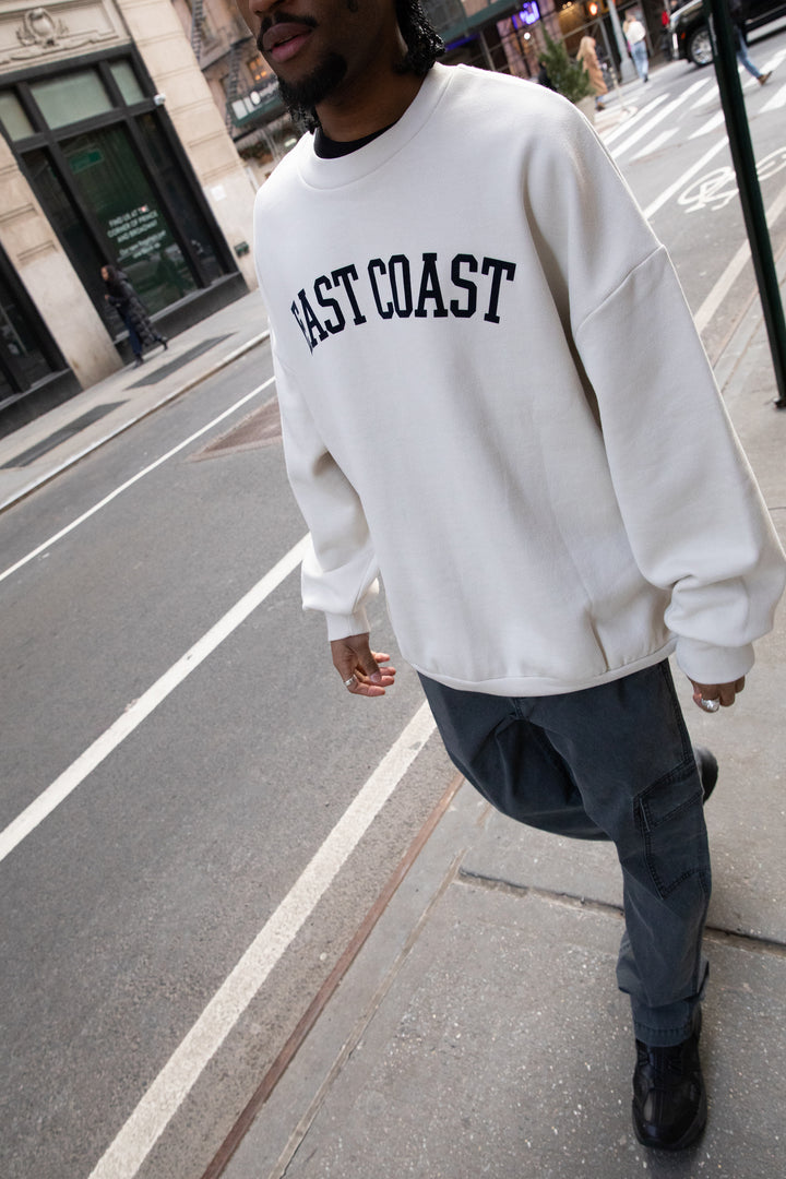 OVERSIZED GRAPHIC SWEATSHIRT in Birch Parisian Night W — alternate angle