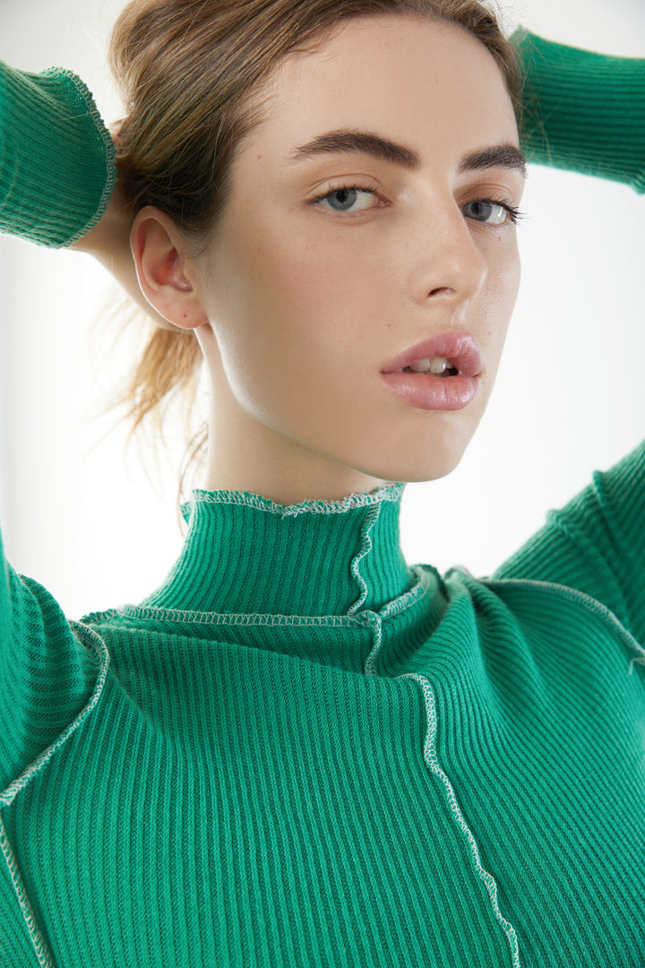 EXPOSED SEAMS MOCKNECK TOP in Green — alternate angle