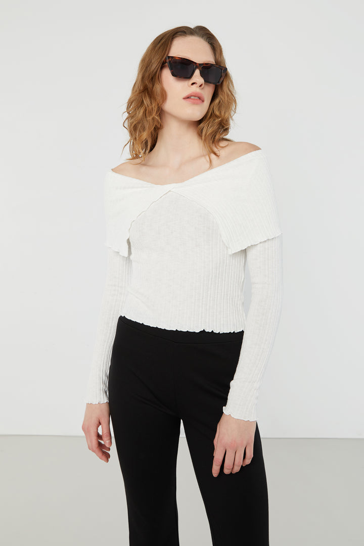 OFF SHOULDER TOP in White — alternate angle
