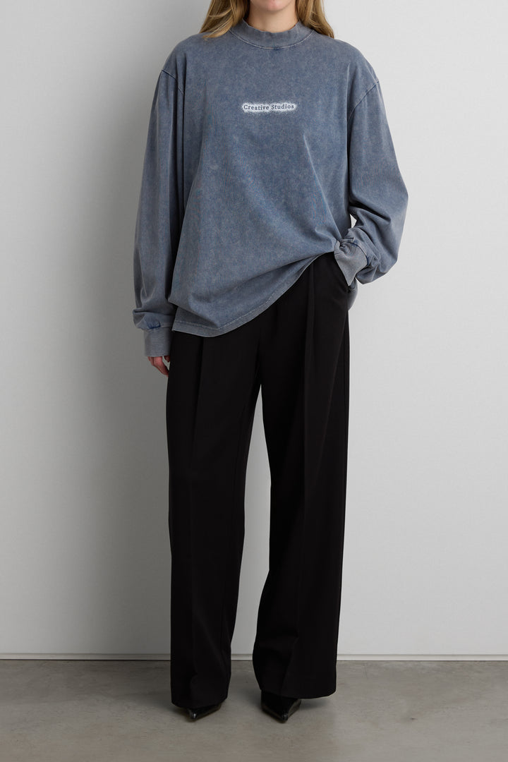 OVERSIZED SLOUCHY LONG SLEEVE GRAPHIC SWEATSHIRT in GD Grey — alternate angle