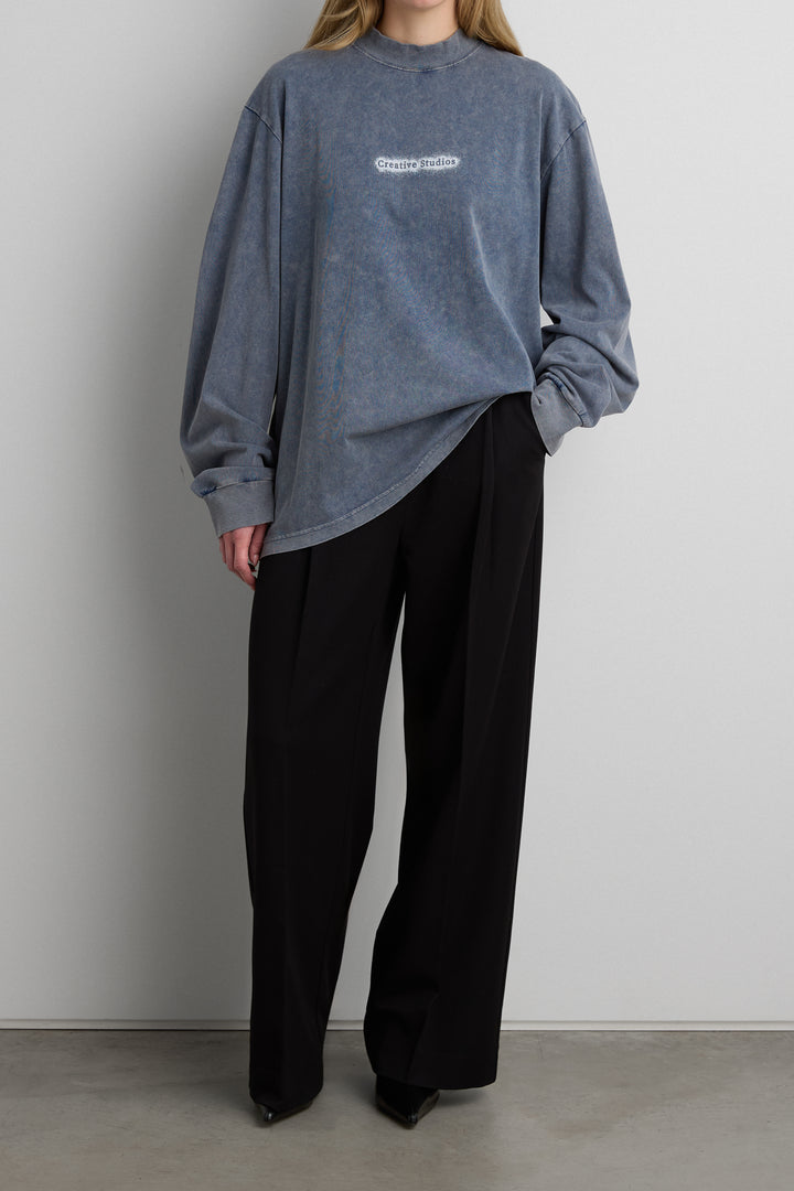 OVERSIZED SLOUCHY LONG SLEEVE GRAPHIC SWEATSHIRT in GD Grey — alternate angle